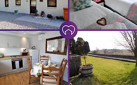 Signature - Campsie Cottage